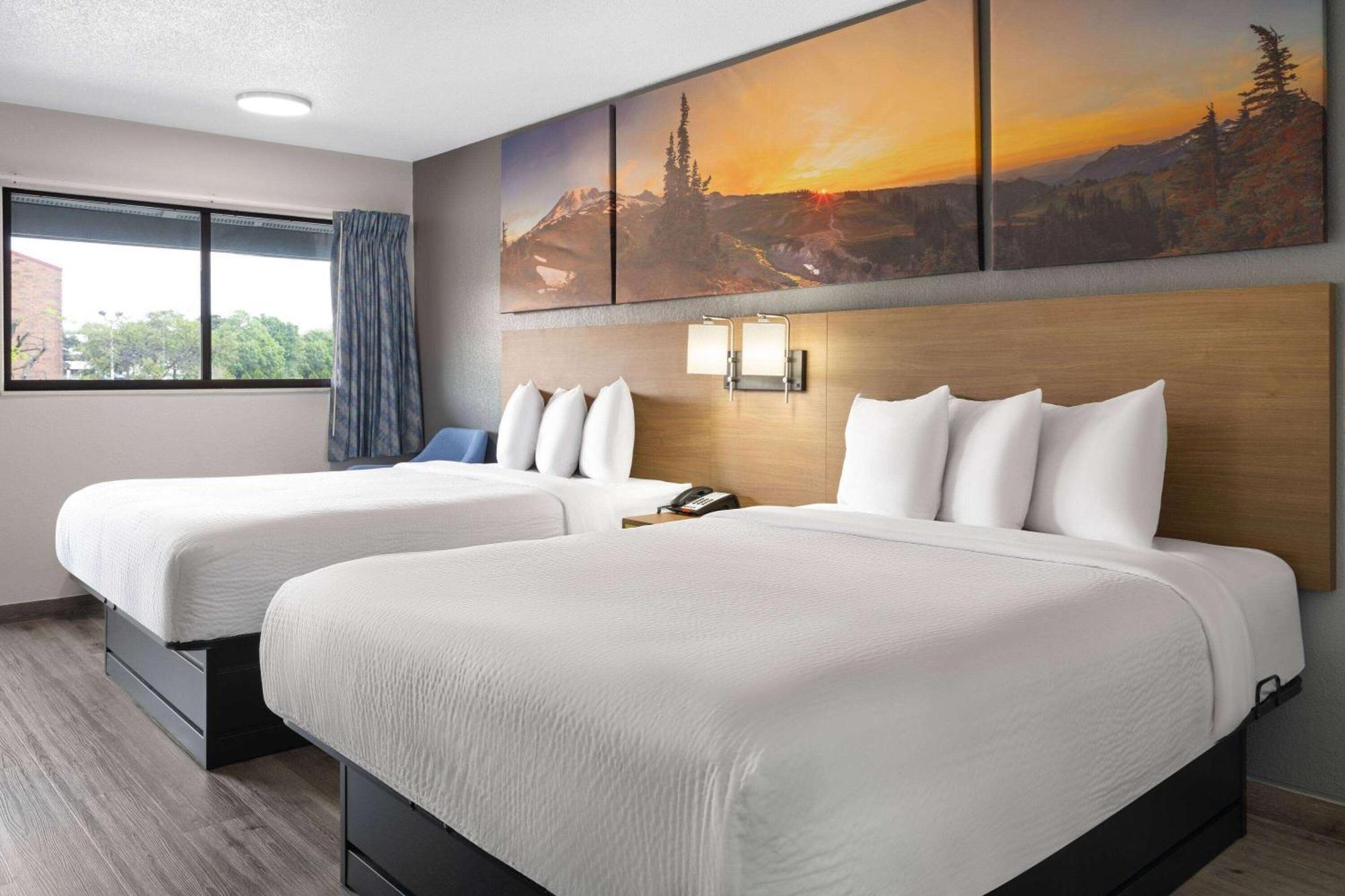 Days Inn By Wyndham Columbus Worthington Экстерьер фото